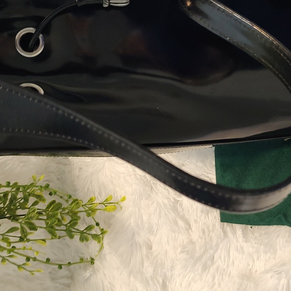 Vintage 1993 Vicenza Patten Leather Sling Bag - Picture 6 of 9